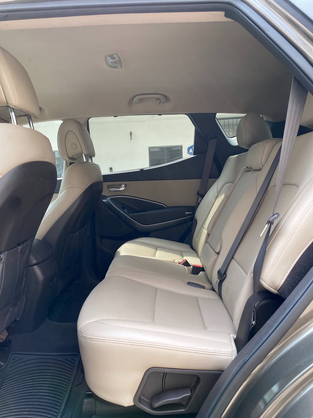 Pristine 2014 Santa Fe Sport: Low Miles, Luxury Leather