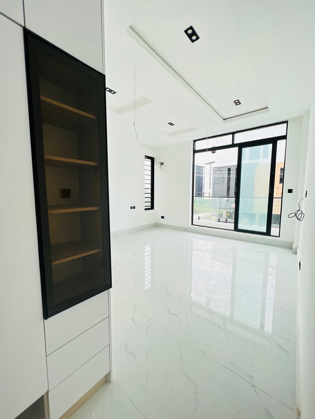 Lekki Phase 1 Gem: 2-Bedroom with Rooftop Oasis