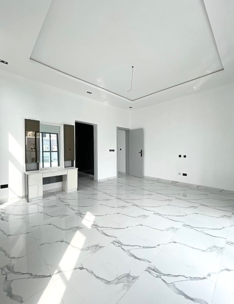 Lekki’s Ultimate Family Oasis: 5-Bed Duplex with Pool & Cinema