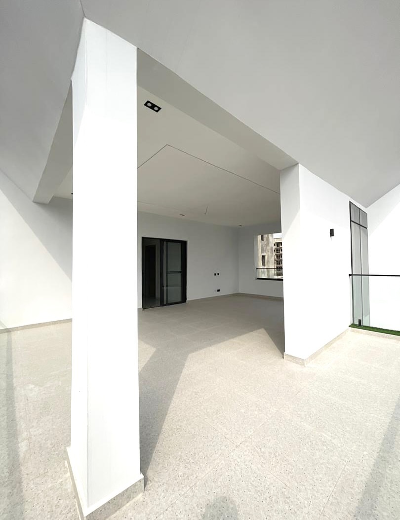 Lekki’s Ultimate Family Oasis: 5-Bed Duplex with Pool & Cinema