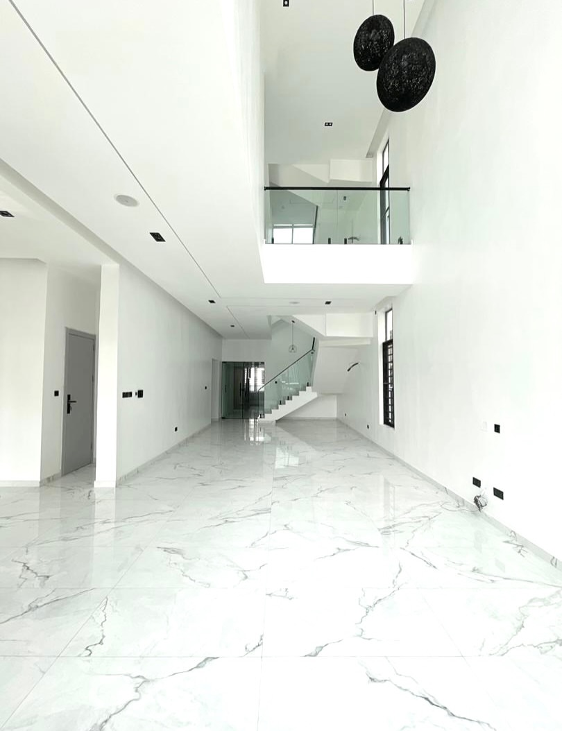 Lekki’s Ultimate Family Oasis: 5-Bed Duplex with Pool & Cinema