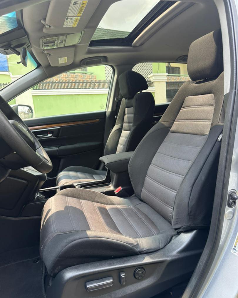 2018 Honda CR-V EX: Luxury & Reliability in Lagos