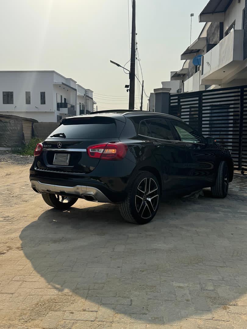 2018 Mercedes GLA250: Full Option Luxury, Nigerian Used