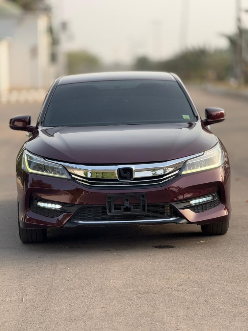 2013 Honda Accord: Immaculate & Original Papers