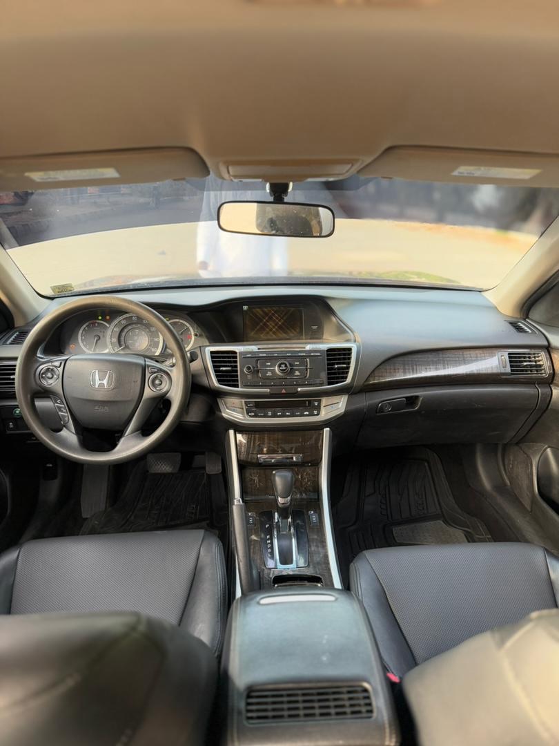 2013 Honda Accord: Immaculate & Original Papers