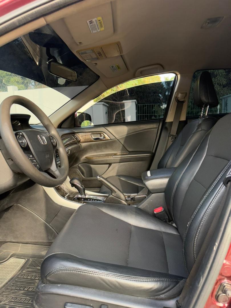 2013 Honda Accord: Immaculate & Original Papers