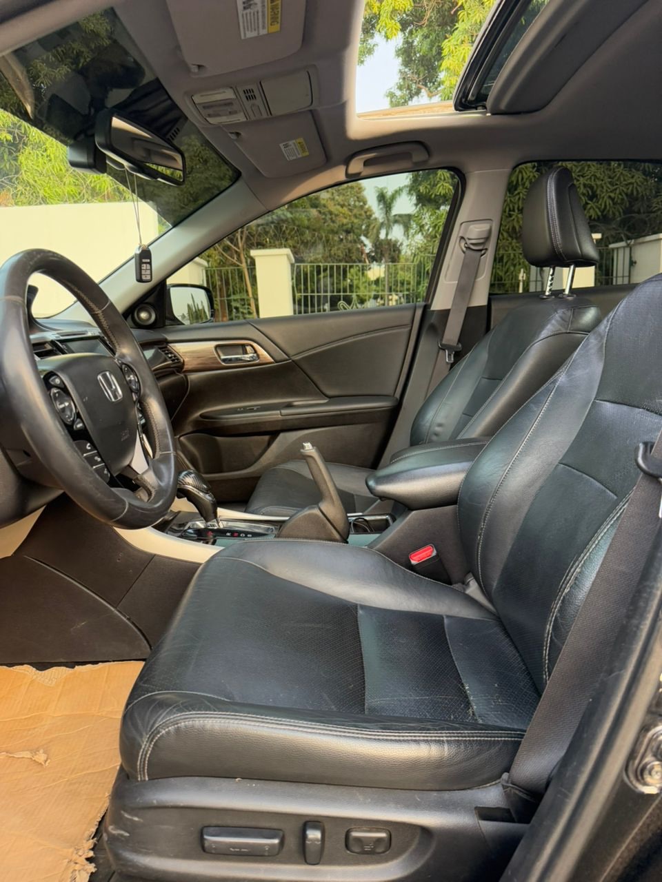 Luxury V6 Power: 2017 Honda Accord EX-L