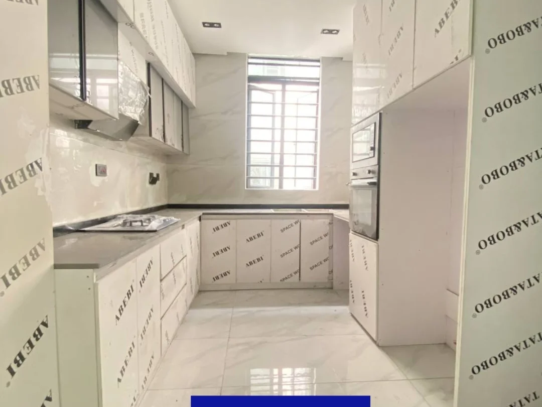 Lekki’s Ultimate Shortlet Gem: High-Yield Luxury Awaits