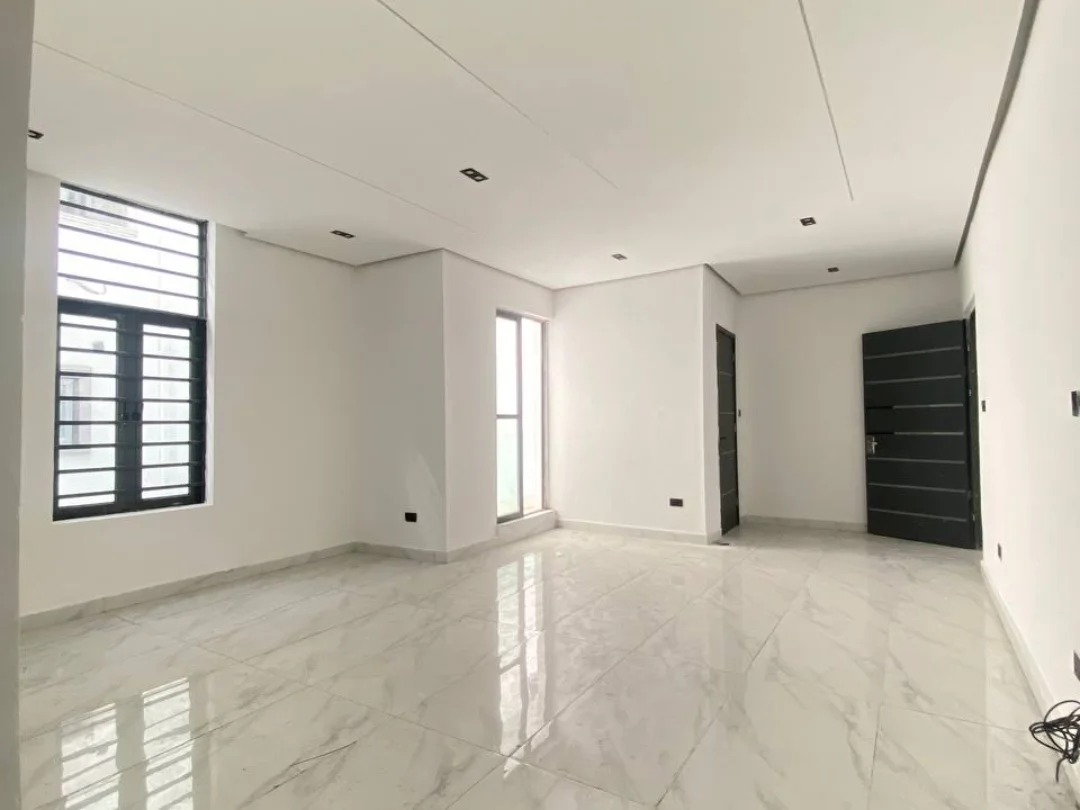 Lekki’s Ultimate Shortlet Gem: High-Yield Luxury Awaits