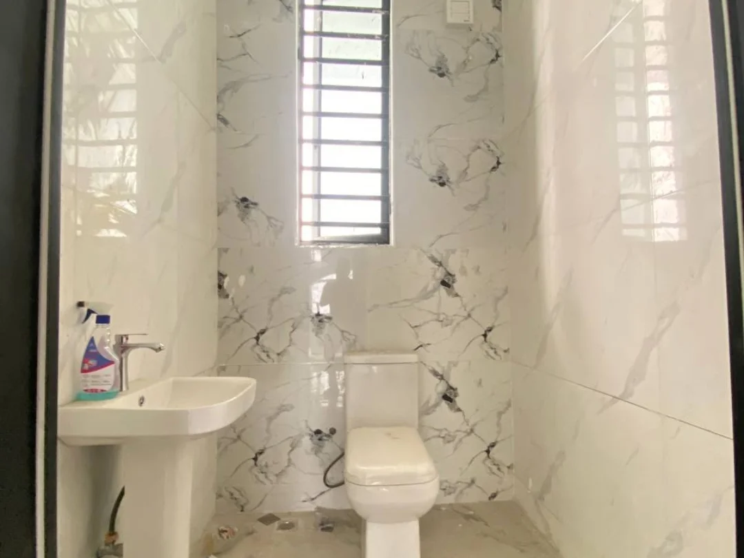 Lekki’s Ultimate Shortlet Gem: High-Yield Luxury Awaits