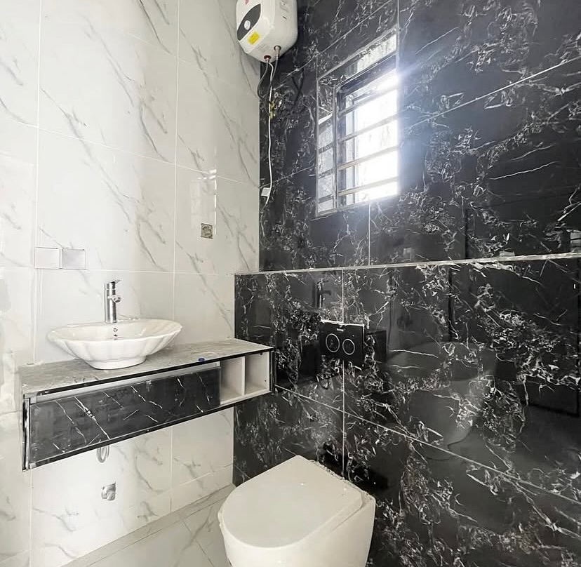 Exquisite 4-Bedroom Duplex in Prime Orchid, Lekki