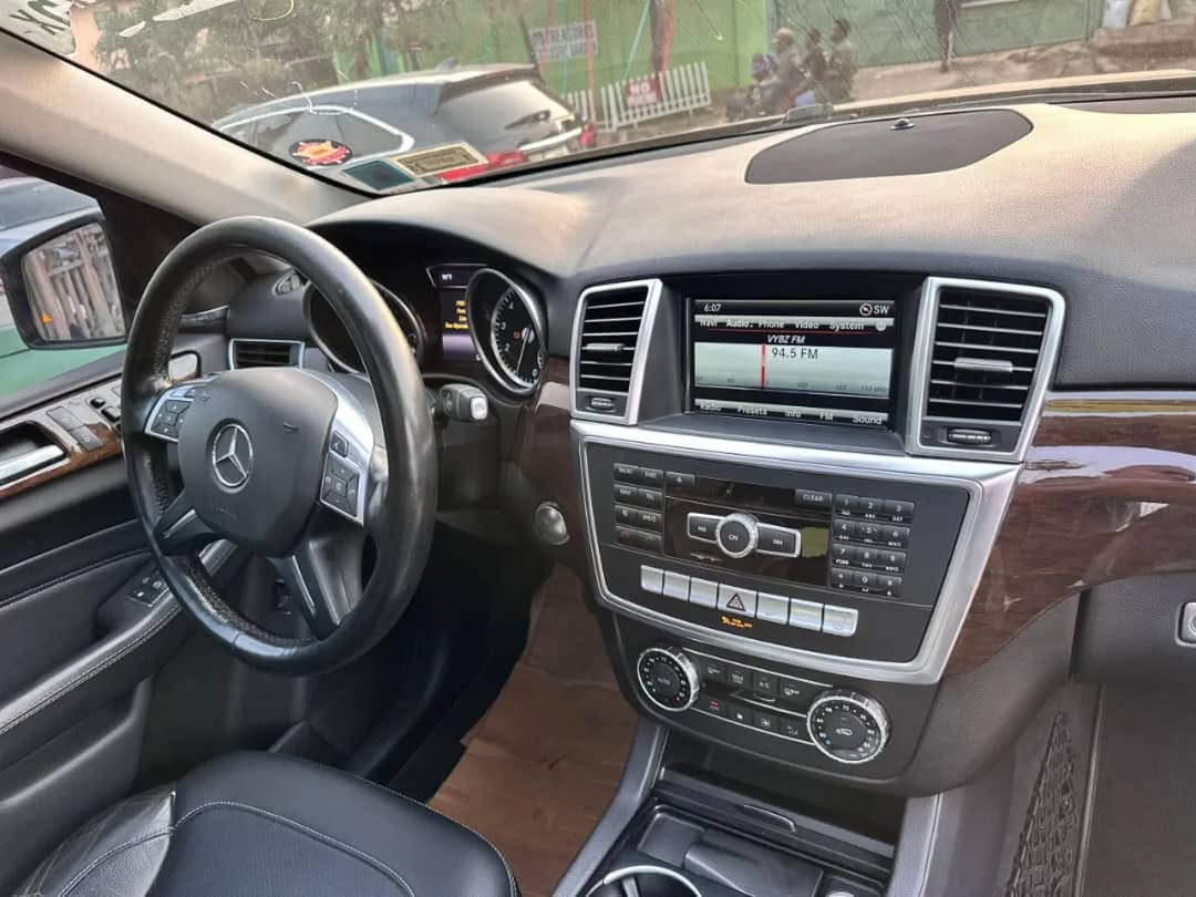 Luxury SUV: Drive Away Today