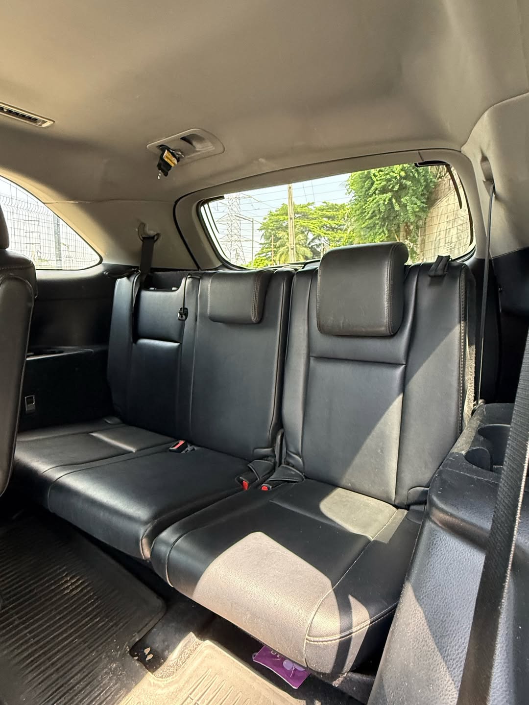 2016 Toyota Highlander: Luxury & Value at 28M