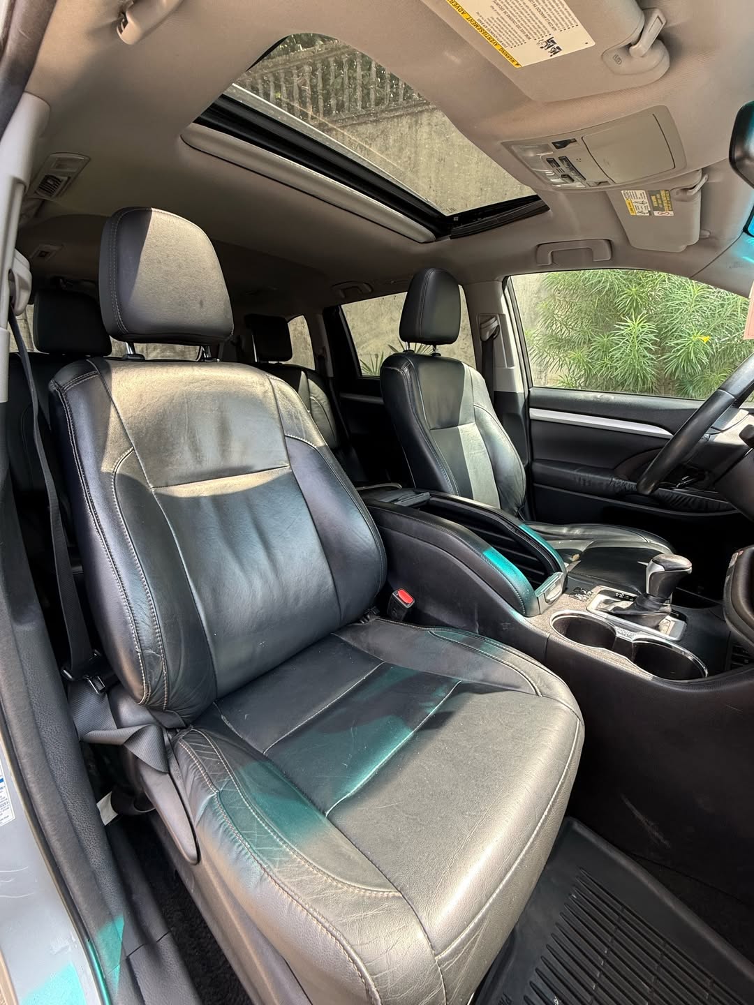 2016 Toyota Highlander: Luxury & Value at 28M