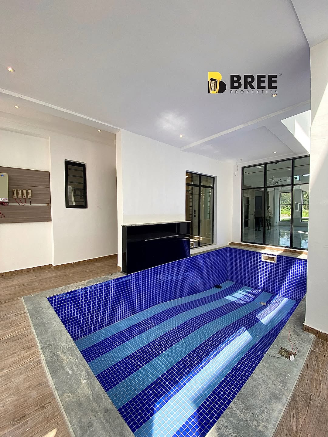 Stunning 5-Bedroom Oasis with Pool in Prime Lekki