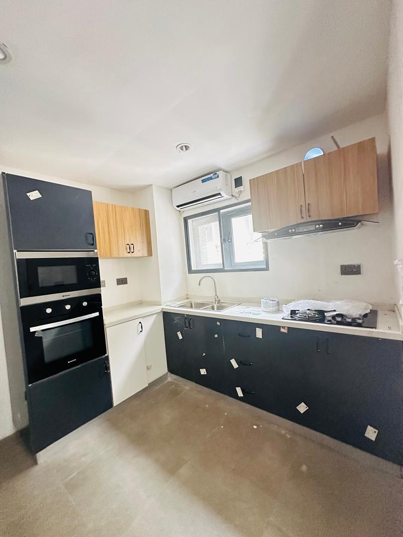 Elevator 2-Bed in Serene, Gated Ikoyi Sanctuary