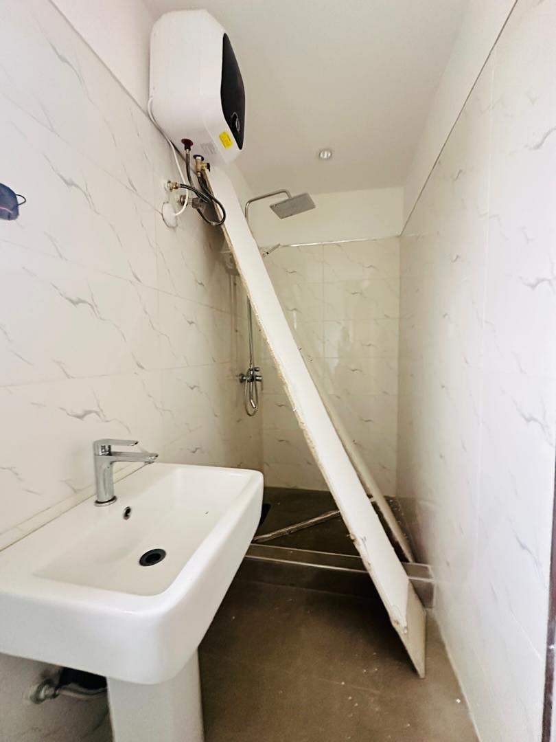 Elevator 2-Bed in Serene, Gated Ikoyi Sanctuary