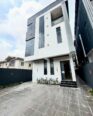 Lekki Phase 1: 5-Bedroom Duplex with Rooftop Terrace