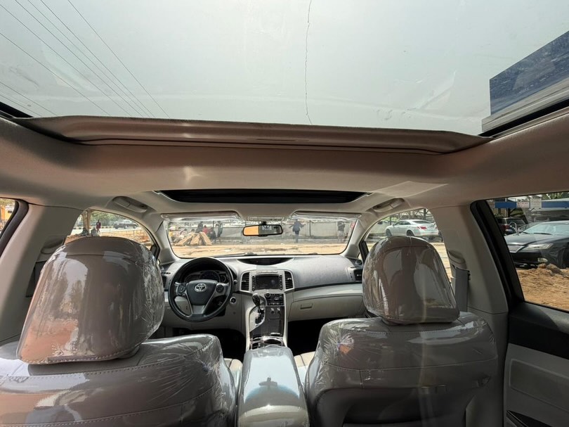 Luxury Meets Value: 2014 Toyota Venza XLE