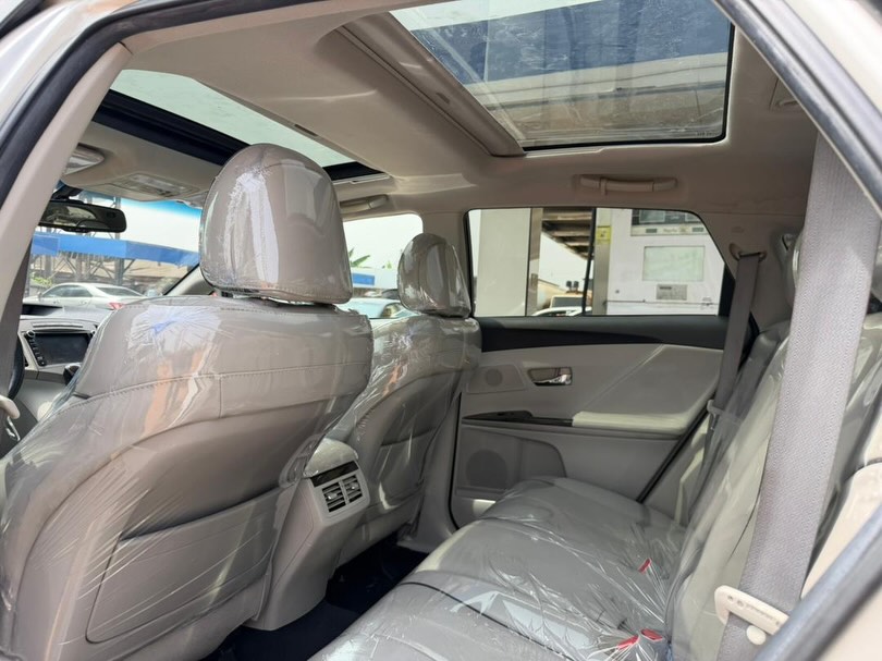 Luxury Meets Value: 2014 Toyota Venza XLE