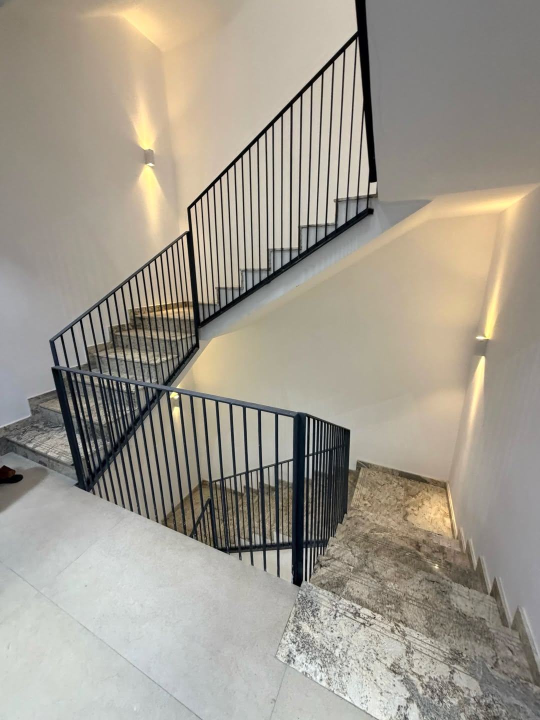 Stunning 5-Bed Duplex with BQ in Prime Abuja