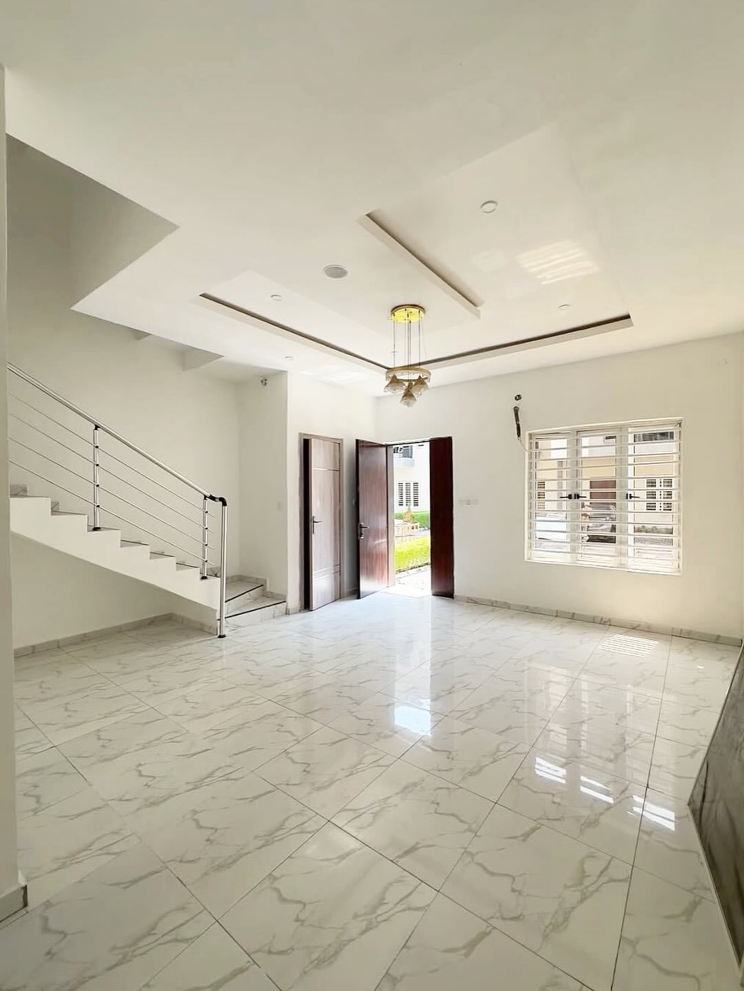 Stunning 4-Bedroom Terrace Home in Prime Ikate