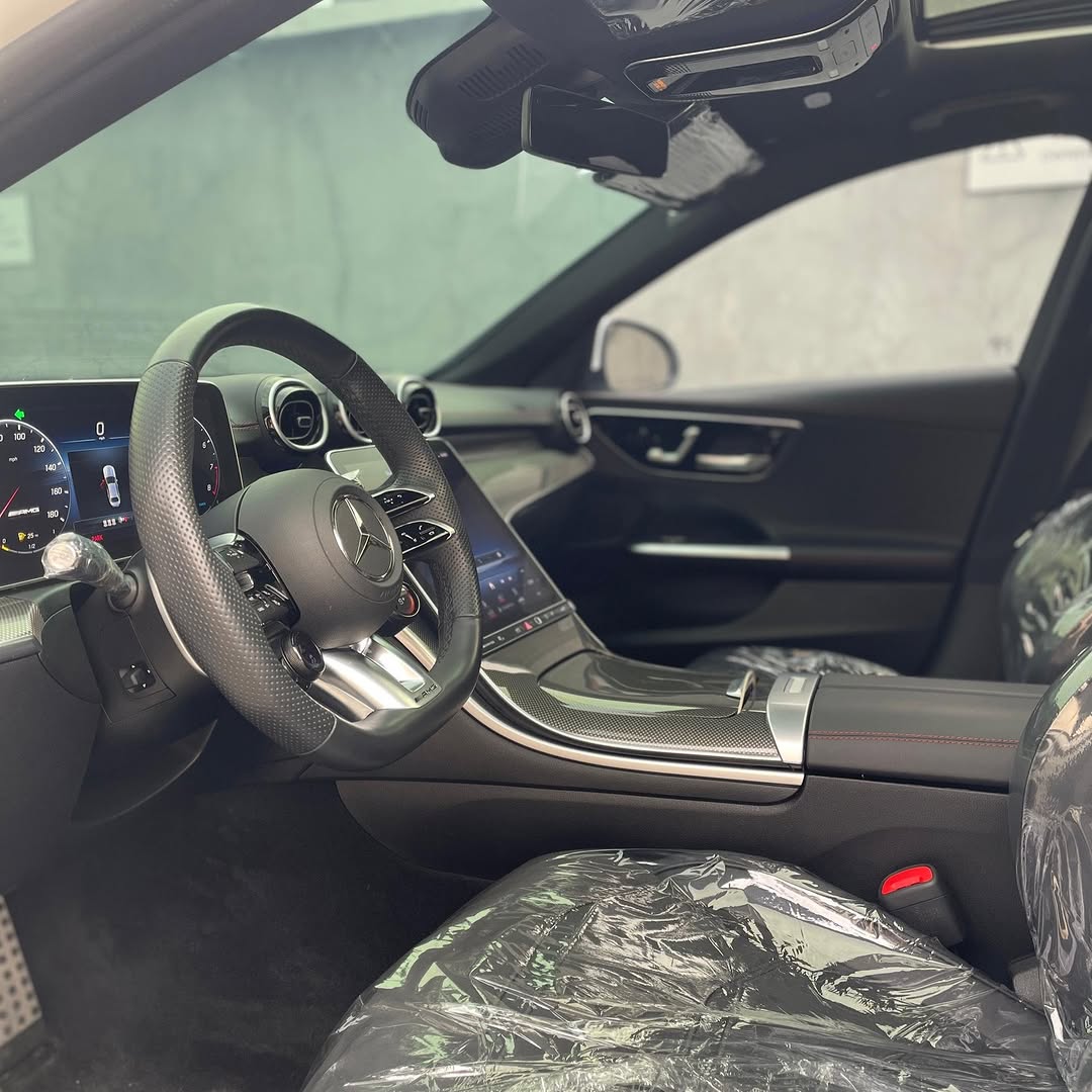 Unleash AMG Power: 2023 C43 AWD Luxury