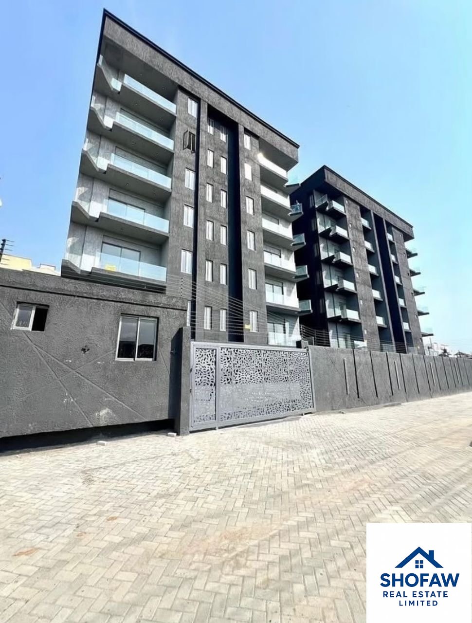 Elevator Apartments with Pool in Prime Ikate, Lekki