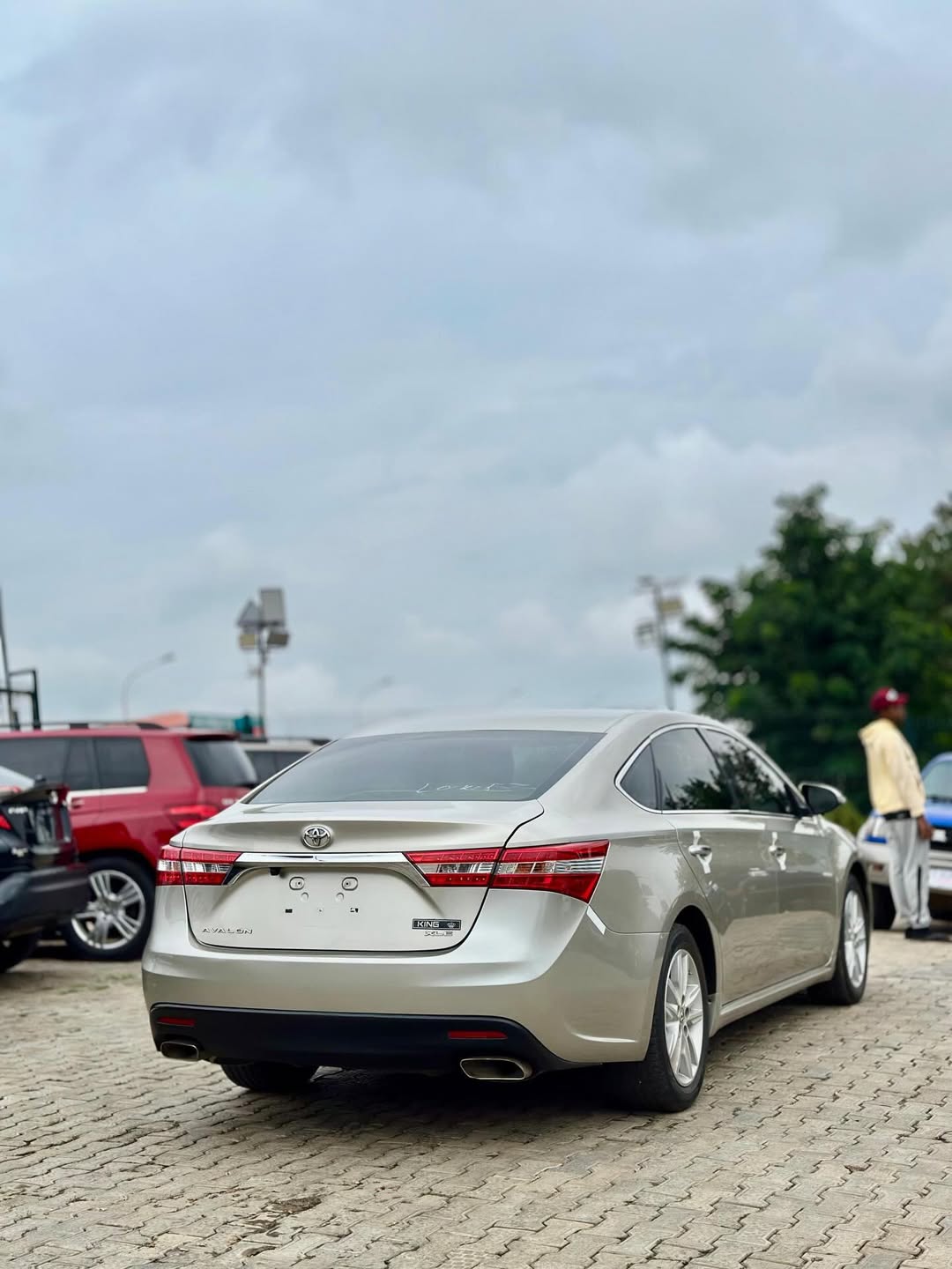 Own Your Luxury: 2013 Toyota Avalon, 50% Down!