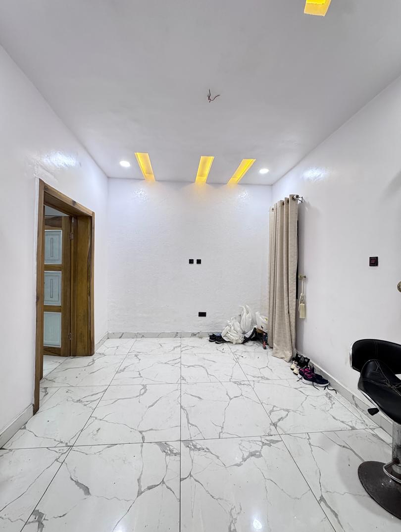 Lekki’s Grand 5-Bedroom Haven in Megamound Estate