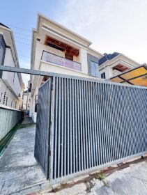 3813061742628449808_img_0