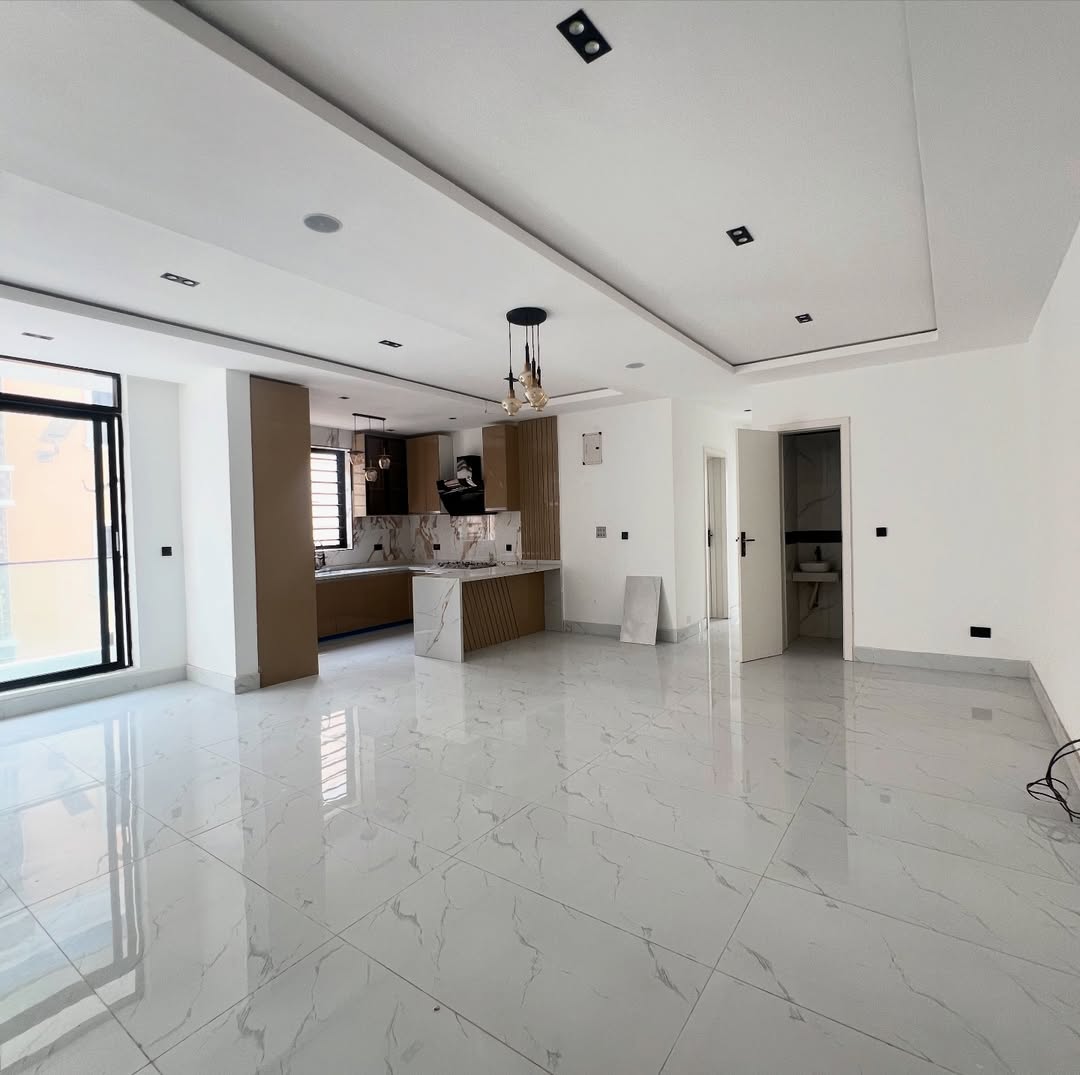 Prime Lekki Phase 1 Gem: Spacious 2-Bedroom Haven