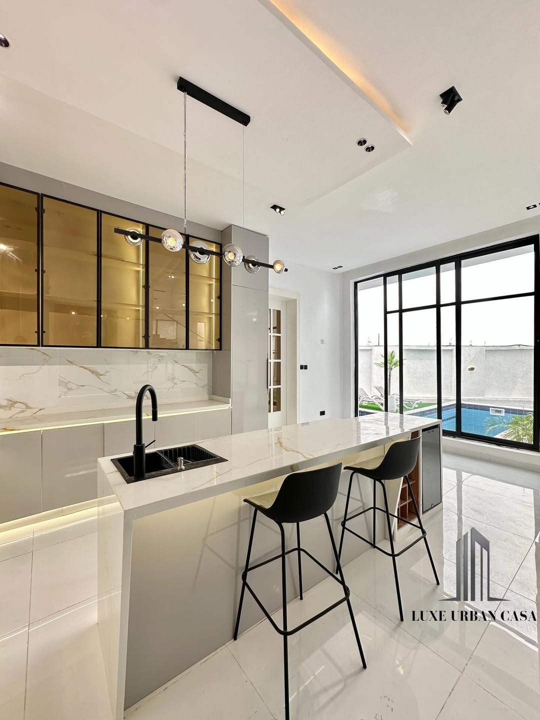 Chevron’s Ultimate 5-Bedroom Oasis with Pool & Gym