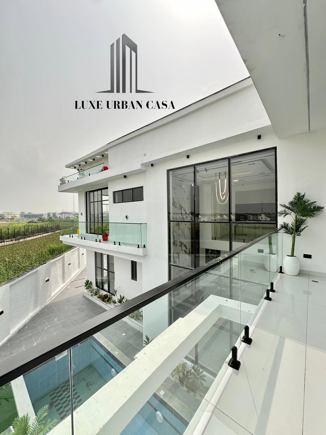 Chevron’s Ultimate 5-Bedroom Oasis with Pool & Gym