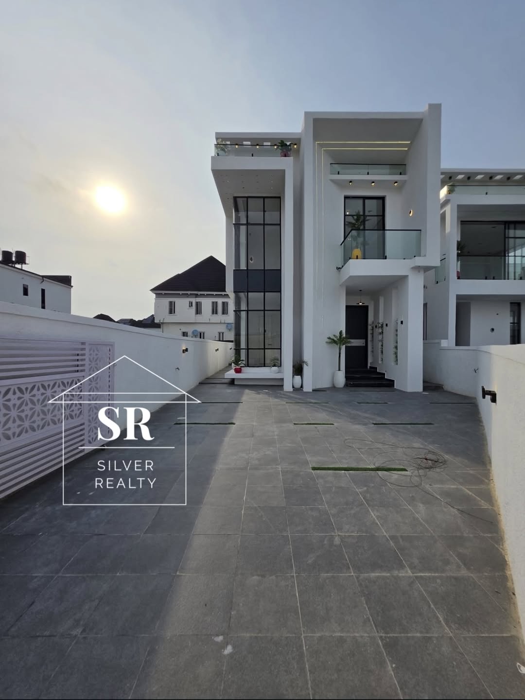 Lagos Luxury: 5-Bedroom Poolside Estate with BQ