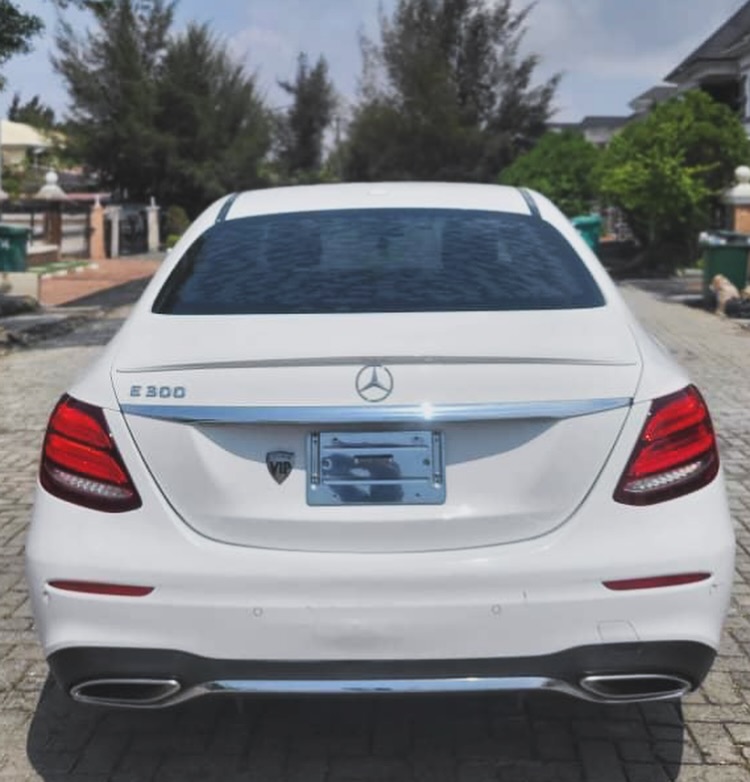 2017 Mercedes E300: Luxury, Tech & Accident-Free