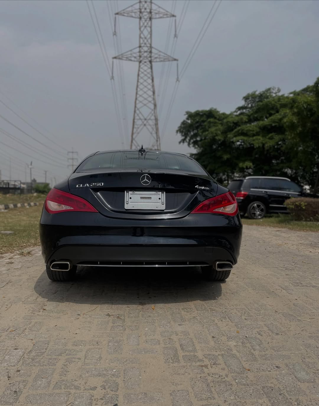 Luxury CLA250: Panoramic Sunroof & 4Matic AWD