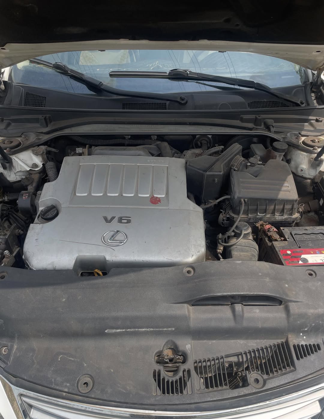 Luxury Lexus ES350: Sunroof & Premium Tech