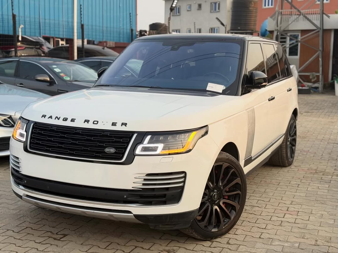 Pristine 2015 Range Rover: Fully Paid & Ready