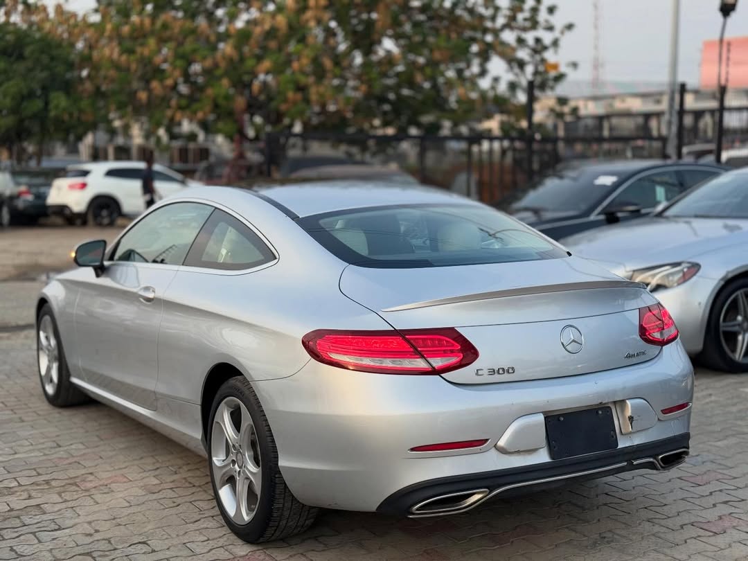 Luxury 2017 C300 Coupe: Panoramic Roof & Cream Interior