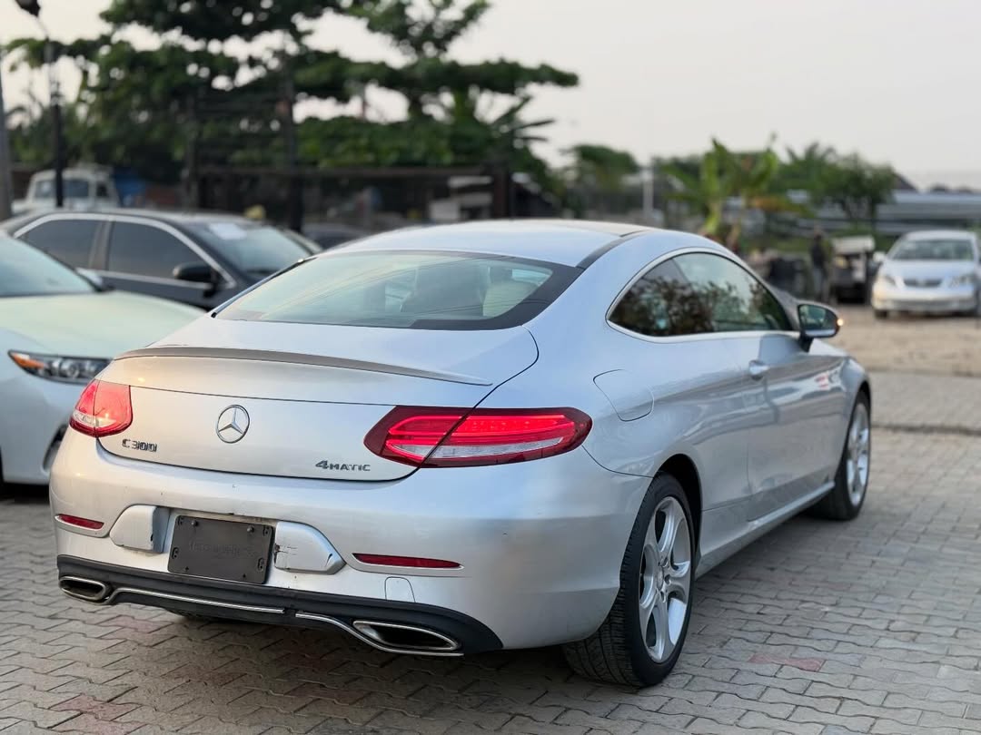 Luxury 2017 C300 Coupe: Panoramic Roof & Cream Interior