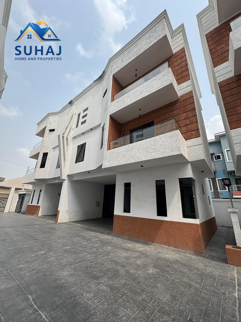 Spacious 4-Bedroom Terrace Duplex with BQ in Osapa London