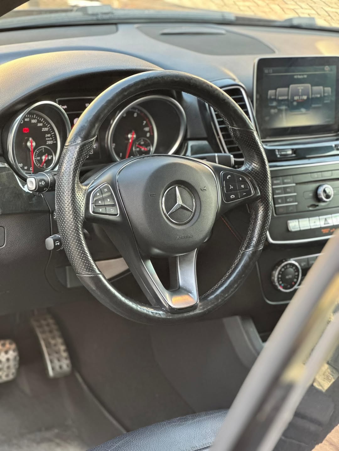 Luxury SUV Perfection: 2017 Mercedes GLE 400