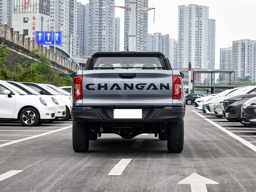 Conquer Any Terrain: New Changan Lantazhe 4WD 2.0T