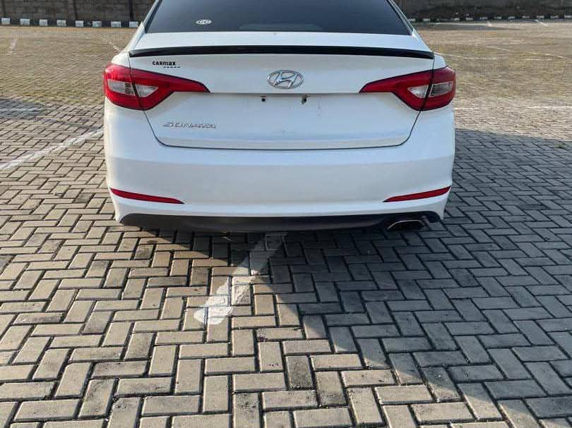 2015 Hyundai Sonata: Luxury & Value in Ikeja