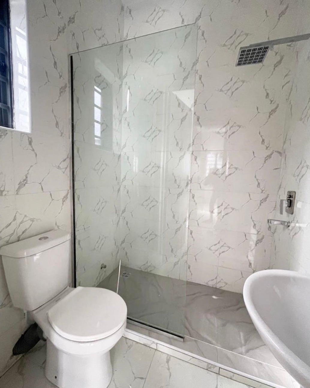 Distress Sale: Prime VGC 2-Bed Gem!