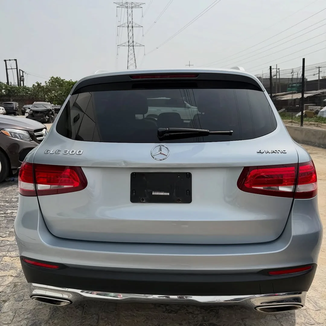 Luxury SUV Deal: 2016 Mercedes GLC300