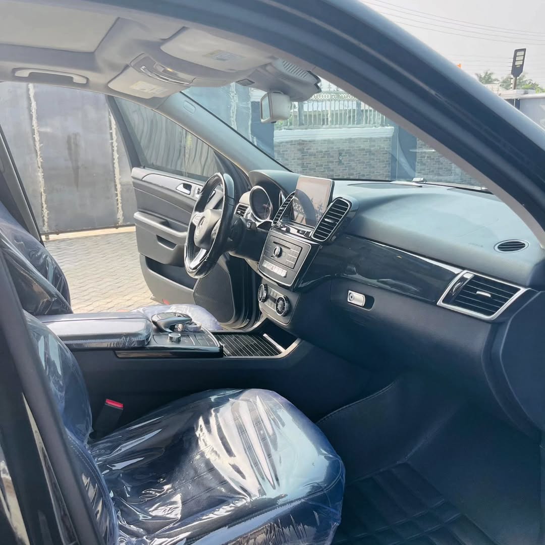 Luxury Loaded 2016 GLE 350: Panoramic Roof & 360 Cam