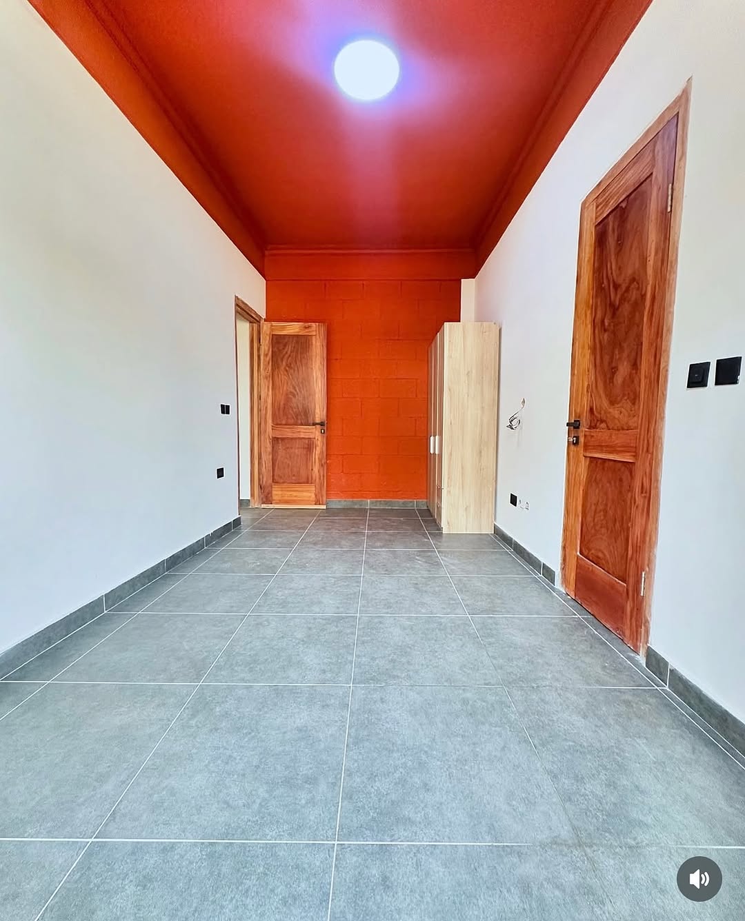 Lekki Phase 1 Gem: 3-Bedroom with Rooftop Terrace