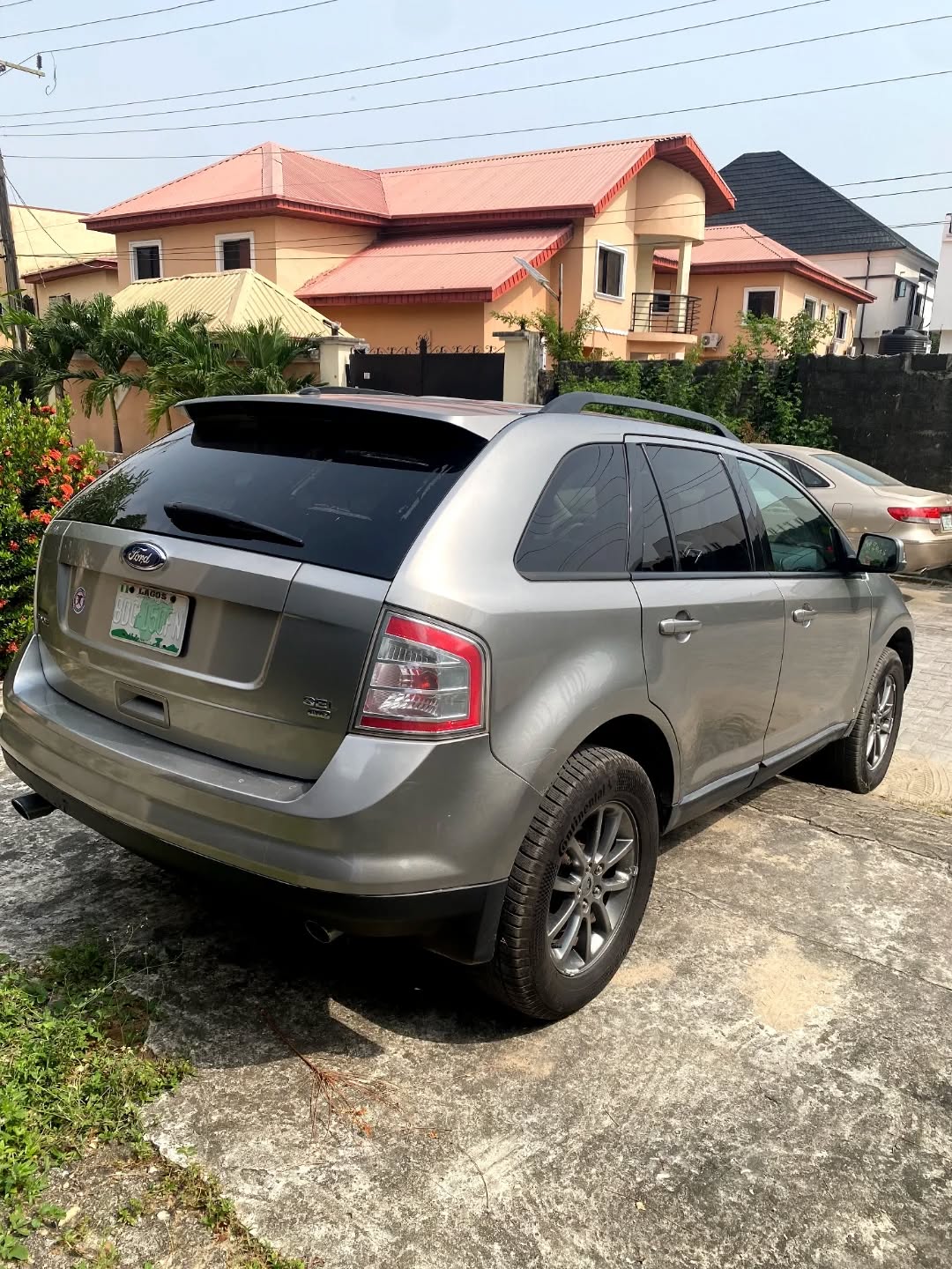 2009 Ford Edge SEL: Luxury SUV, Registered & Ready!